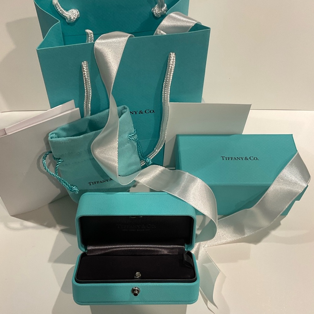 Tiffany & Co. Earrings Packaging Set
